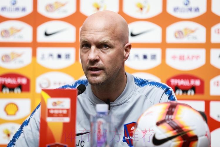 小克鲁伊夫谈德比大战落败:球队必须尽快振作起来